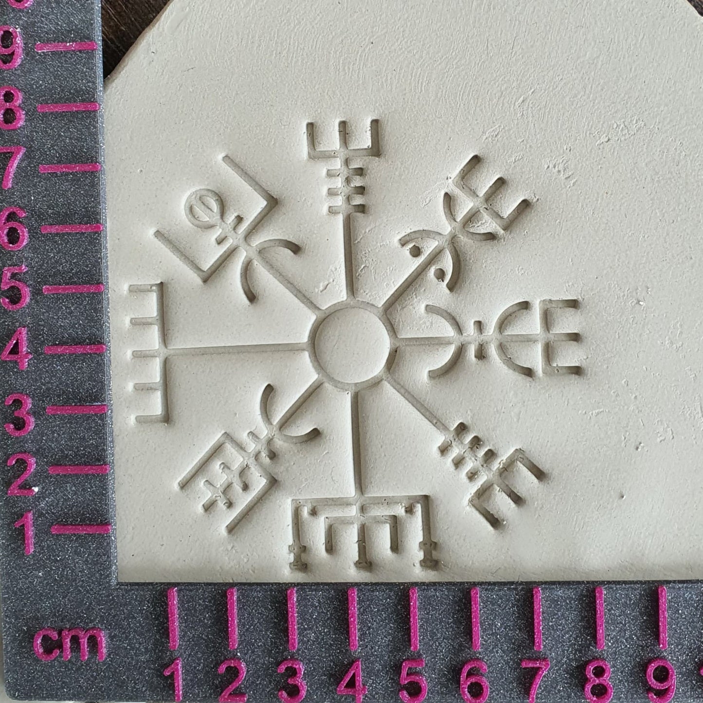 Stempelplatte Vegvisir ohne Runenkranz
