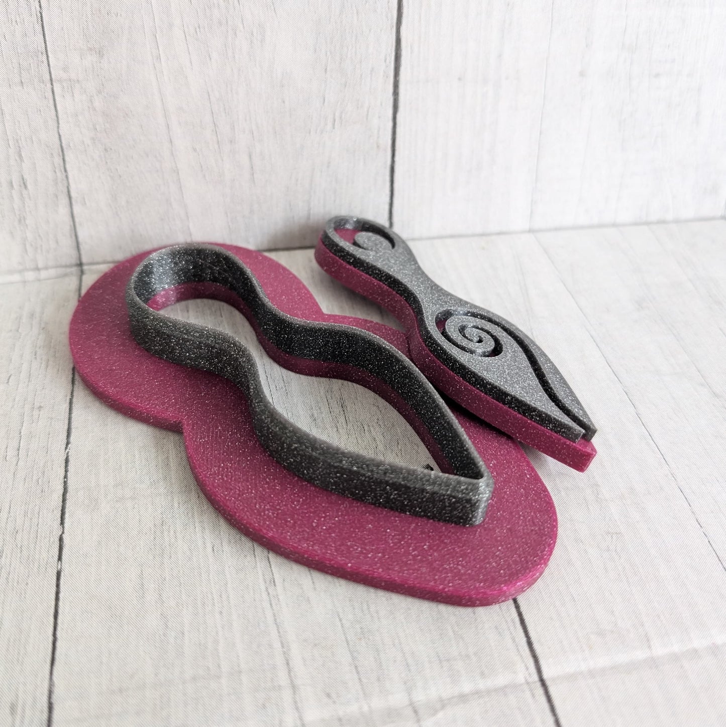 Ausstecher mit Stempel - Spiralgöttin