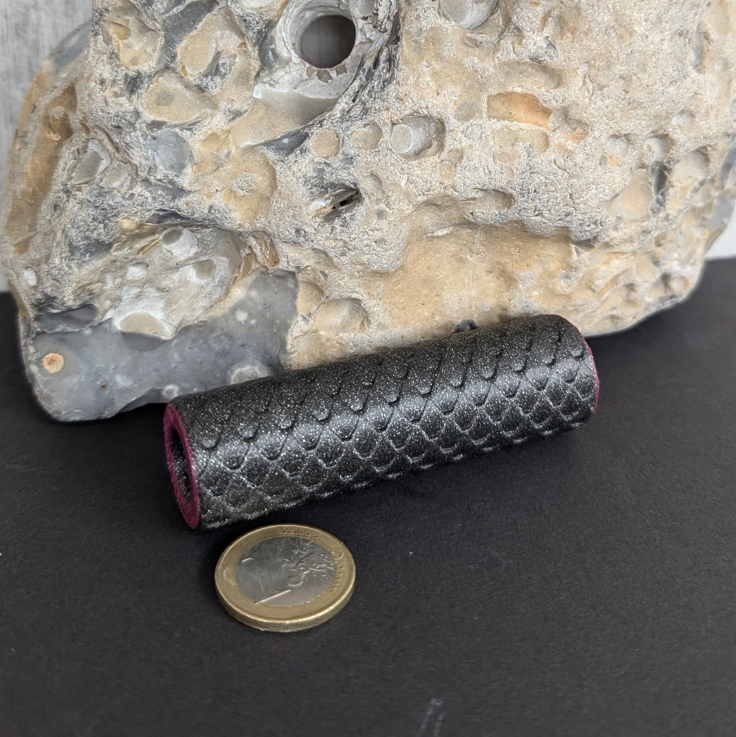 Structure en écailles de poisson/bardeaux de toit en rouleau