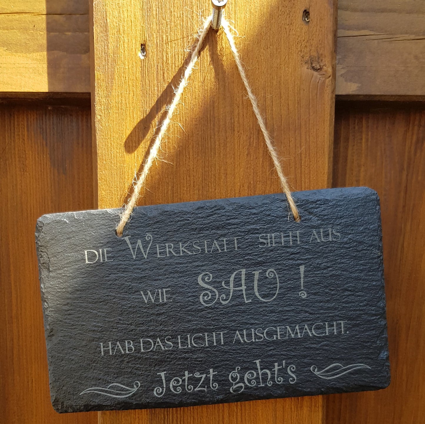 Enseigne en ardoise - L'atelier ressemble à un cochon