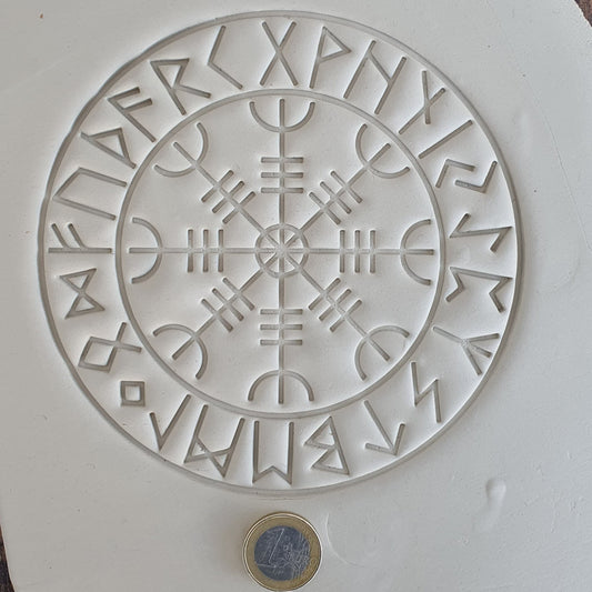 Plaque de timbre Helm of Awe avec couronne runique