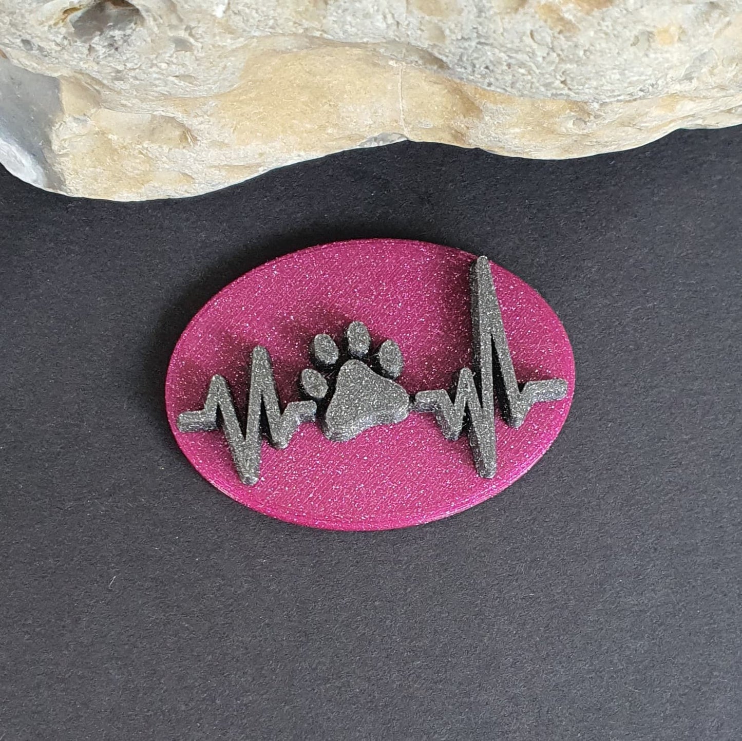 Stamp plate heartbeat cat