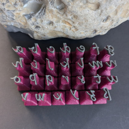Ensemble de lettres de tampons en argile - cursive