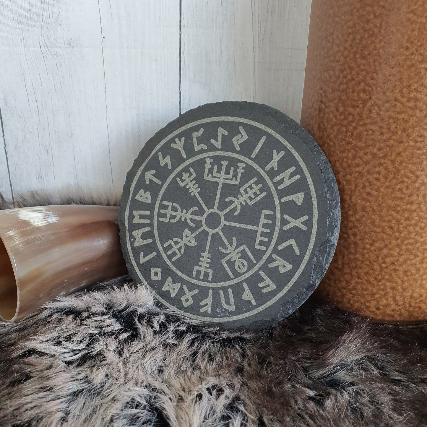 Slate coaster Vegvisir with rune wreath