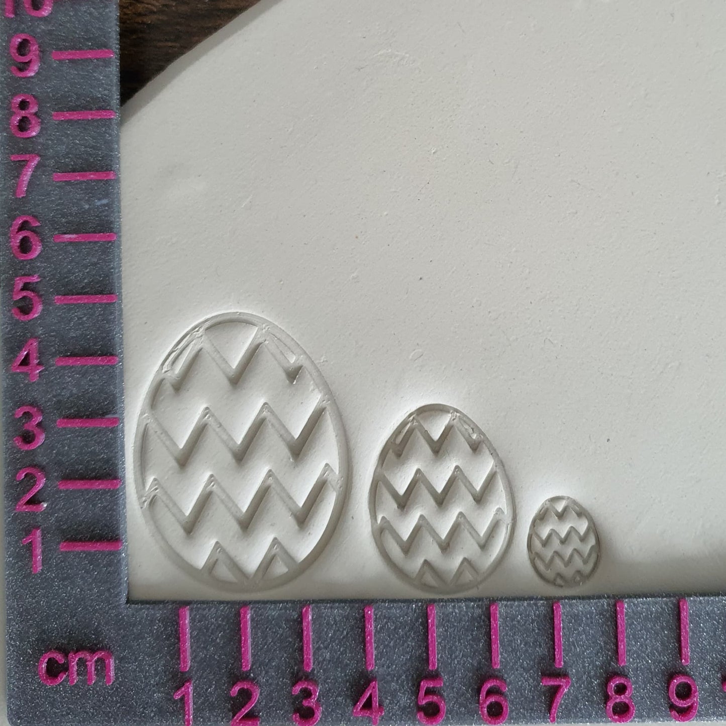 Set of 3 Egg Zig Zag stamps