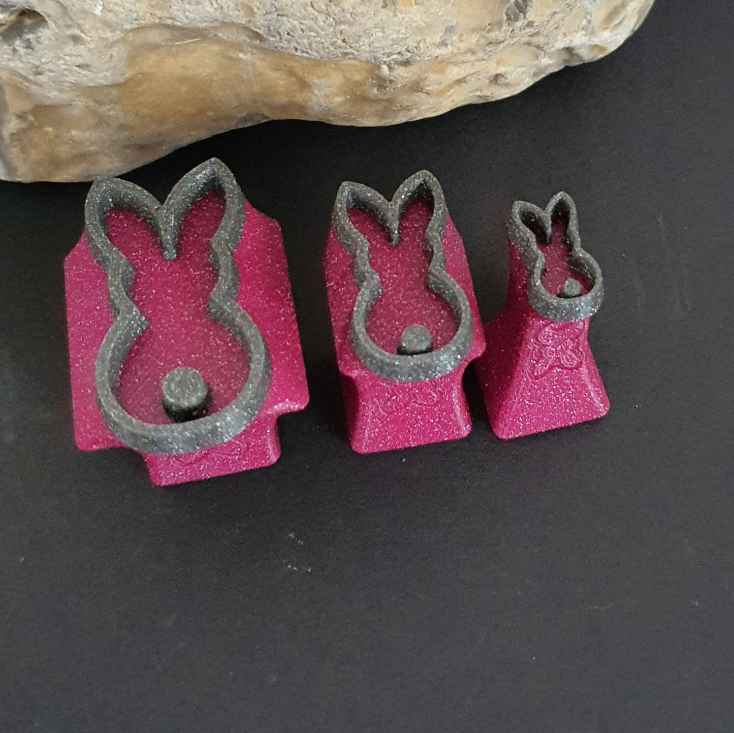 Set of 3 Bunnies rear view outline stamps