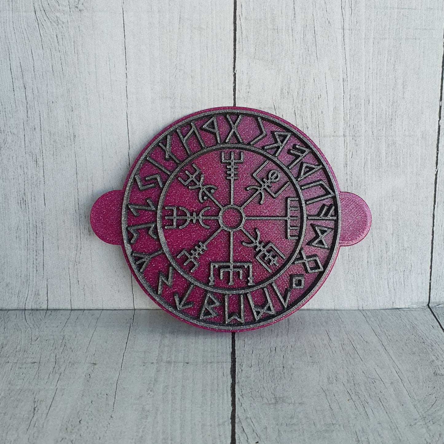 Stempelplatte Vegvisir mit Runenkranz